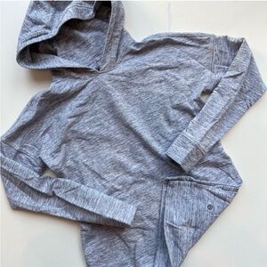 Lululemon Cut Above Hoodie
Heathered Space Dyed Gris